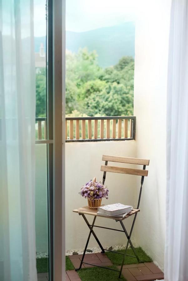 チエンマイEnvieng Houseアパートメント エクステリア 写真