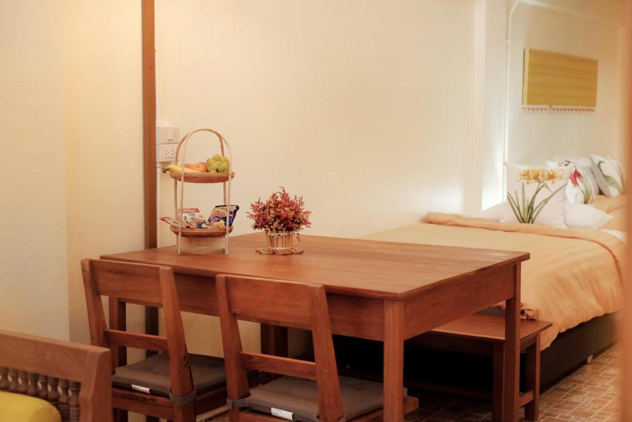 チエンマイEnvieng Houseアパートメント エクステリア 写真